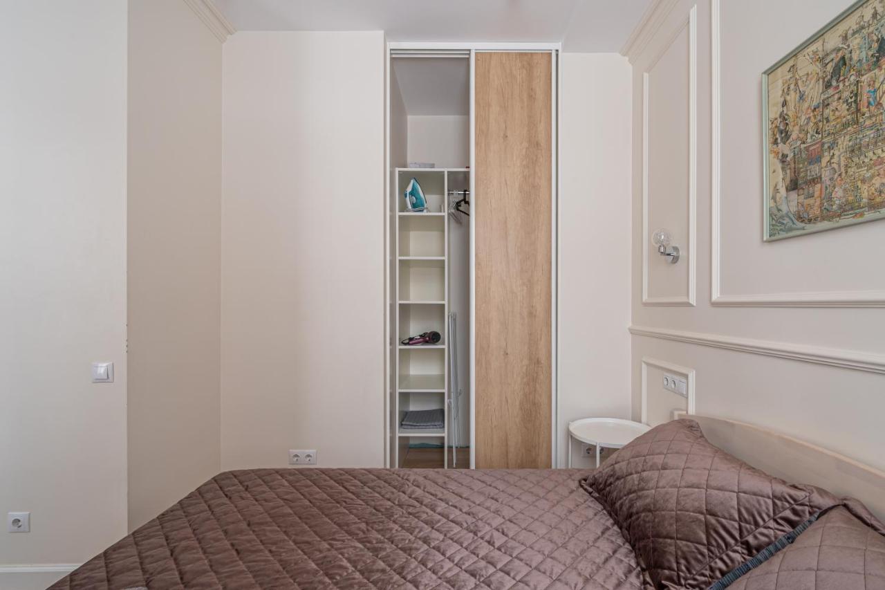 Stylish Studio Close To City Center, Cafes & Parks & Local Dining ريغا المظهر الخارجي الصورة