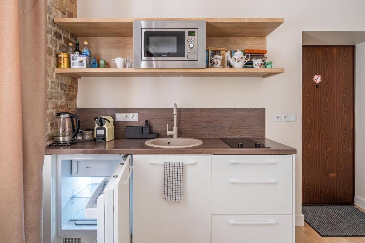 Stylish Studio Close To City Center, Cafes & Parks & Local Dining ريغا المظهر الخارجي الصورة