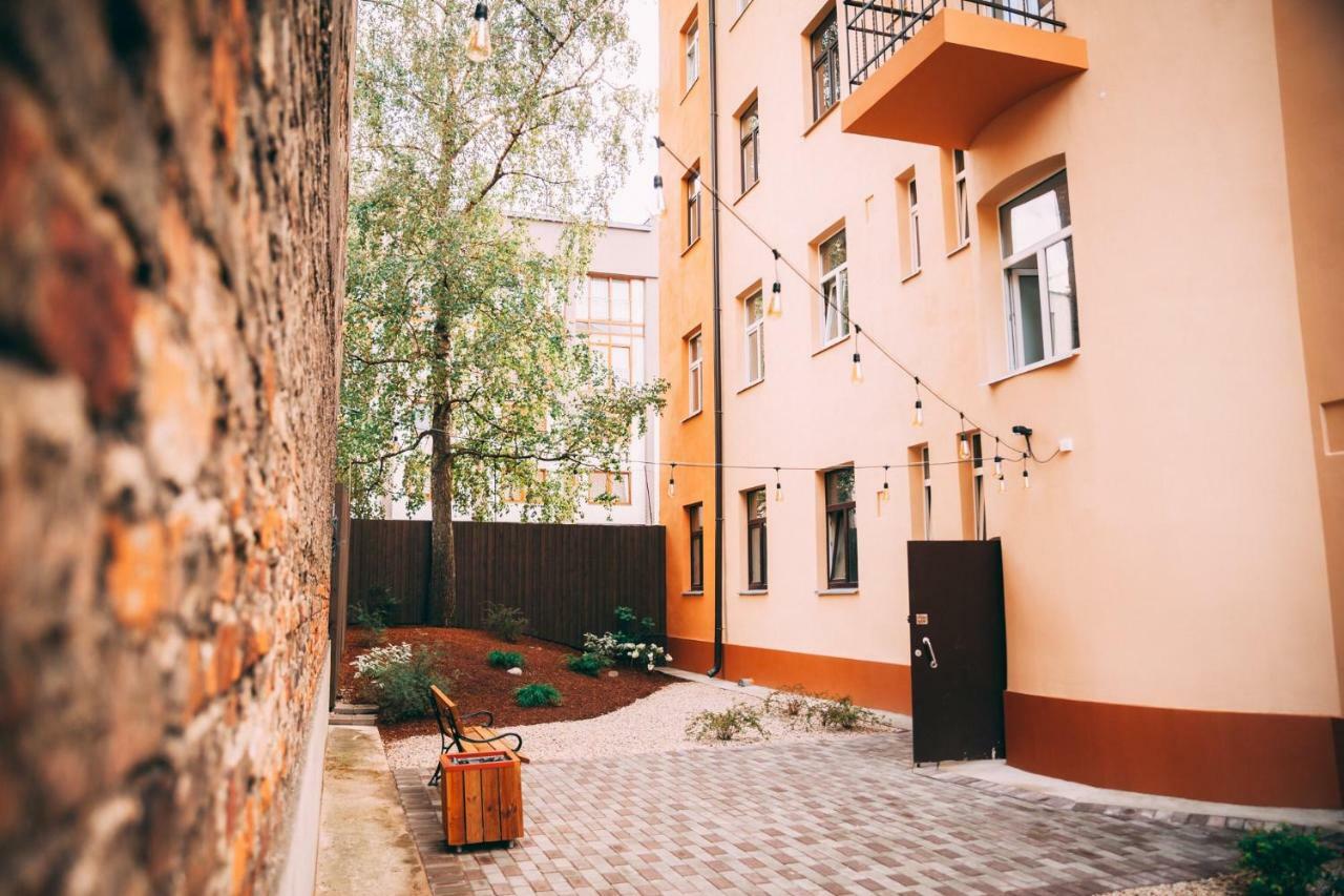 Stylish Studio Close To City Center, Cafes & Parks & Local Dining ريغا المظهر الخارجي الصورة